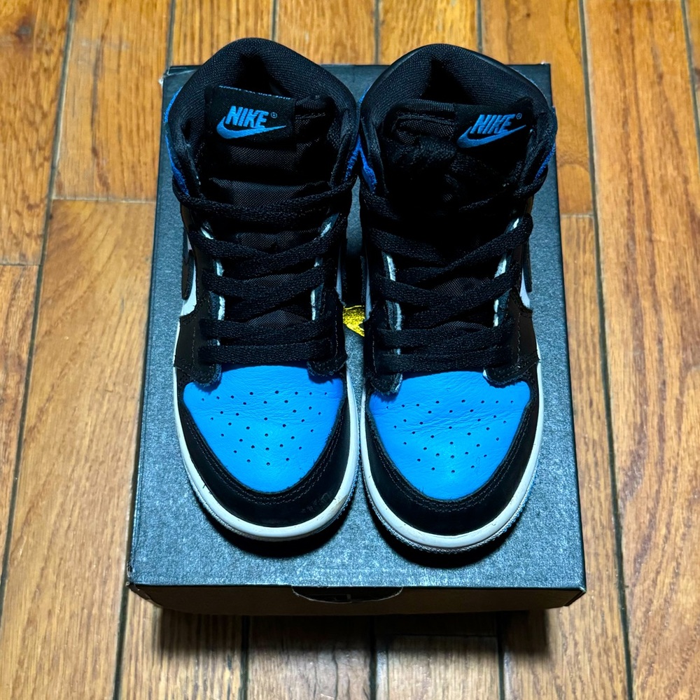 Jordan 1 retro high og university